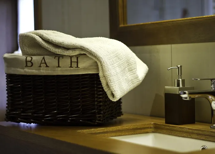 مزرعة للإقامة Quinta De Lograssol ميلادا