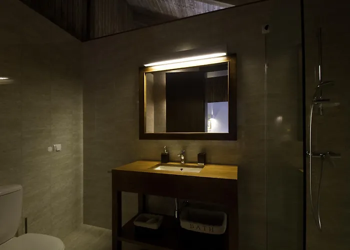 مزرعة للإقامة Quinta De Lograssol *